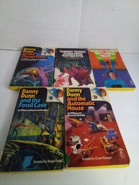 Danny Dunn Paperback Book Lot of 5 Jay Williams Raymond Abrashkin 1960s 1970s